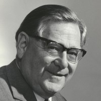 Dr. Hermann Schwarz