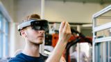 Dank virtueller Realität können Ingenieure ihre Prototypen schon auf Herz und Nieren prüfen, bevor sie überhaupt gebaut werden. Dank virtueller Realität können Ingenieure ihre Prototypen schon auf Herz und Nieren prüfen, bevor sie überhaupt gebaut werden.