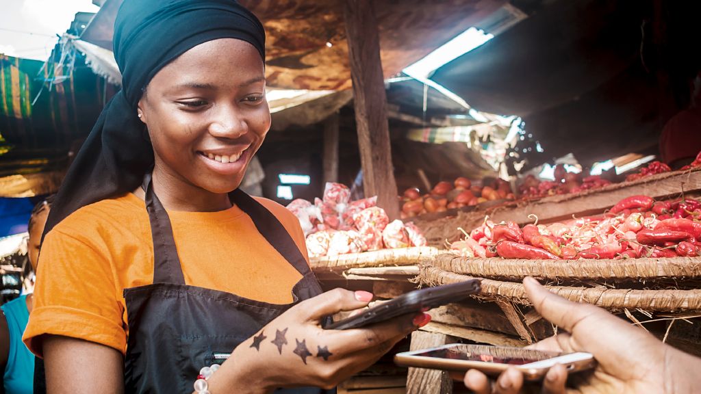 Mobiles Bezahlen ist heute in Kenia weiter verbreitet als in Deutschland. Das Bezahlsystem M-Pesa gibt es bereits seit 2007 – und damit länger als etwa Apple Pay. 
