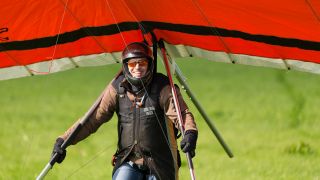 Rohde & Schwarz career Hang-gliding Rohde & Schwarz career Hang-gliding