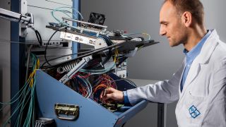 Entwicklung & Realisierung