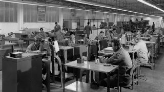 Die erste Fertigungshalle