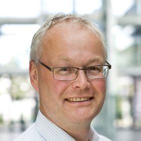 Dr. Mathias Hellwig Dr. Mathias Hellwig