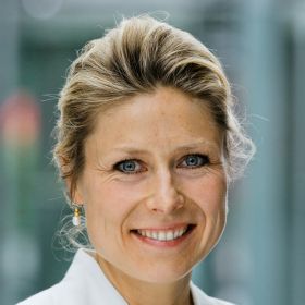 Dr. Yvonne Weitsch Dr. Yvonne Weitsch
