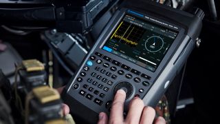 CEPTOR – 軍事用スペクトラムモニタリングソリューション CEPTOR – 軍事用スペクトラムモニタリングソリューション