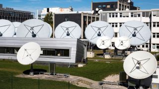 Satellite uplink amplifiers Satellite uplink amplifiers