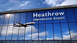 Les scanners de sécurité QPS201 de Rohde & Schwarz seront déployés dans l'aéroport d'Heathrow. (Photo : Rohde & Schwarz) Les scanners de sécurité QPS201 de Rohde & Schwarz seront déployés dans l'aéroport d'Heathrow. (Photo : Rohde & Schwarz)