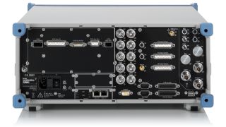 R&S®WPU2000 Breitband-Verarbeitungseinheit R&S®WPU2000 Breitband-Verarbeitungseinheit