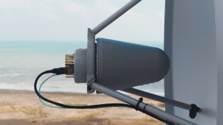 R&S®HL050S7  log-periodic directional antenna with preamplifier R&S®HL050S7  log-periodic directional antenna with preamplifier