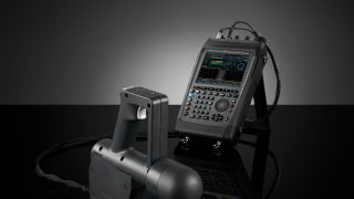 R&S®HE800-DC30 R&S®HE800-DC30