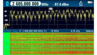 10 MHz 실시간 스펙트럼 및 부분 TDD-LTE 신호의 스펙트로그램 디스플레이 10 MHz 실시간 스펙트럼 및 부분 TDD-LTE 신호의 스펙트로그램 디스플레이