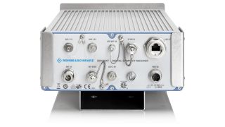 R&S®EM100XT Compact digital receiver R&S®EM100XT Compact digital receiver