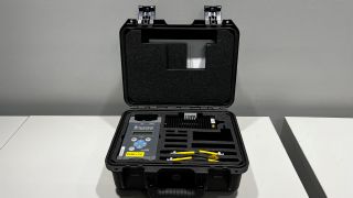 CTH100A RADIO TEST SET