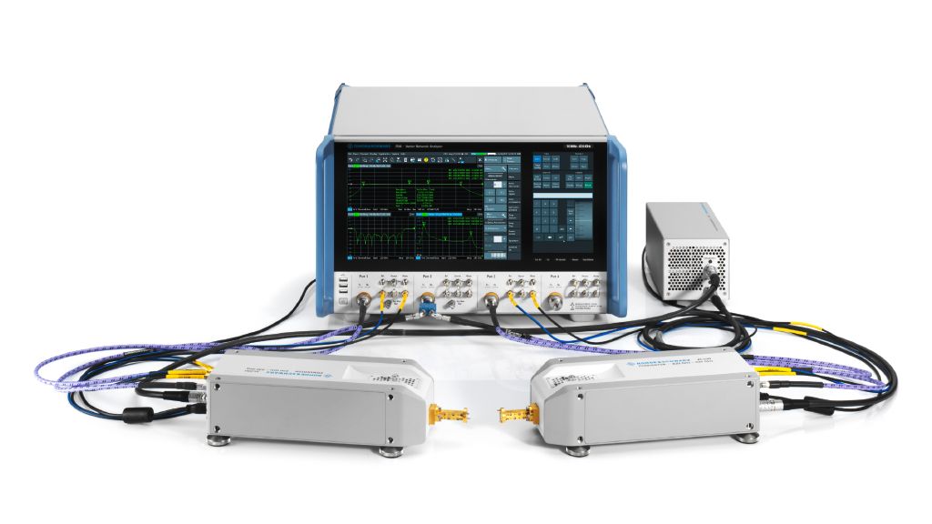 El analizador de redes vectoriales R&S®ZNA con el convertidor de ondas milimétricas R&S®ZC330 para la gama de frecuencias de 220 GHz a 330 GHz.