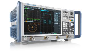 R&S®ZNB43 with four ports. R&S®ZNB43 with four ports.