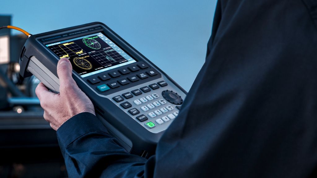 Radar remote site maintenance measurement with the R&S®ZNH