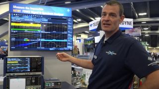 First dual input signal/spectrum analyzer with cross correlation First dual input signal/spectrum analyzer with cross correlation
