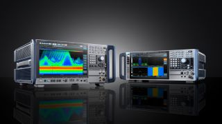 Signal and spectrum analyzer Signal and spectrum analyzer