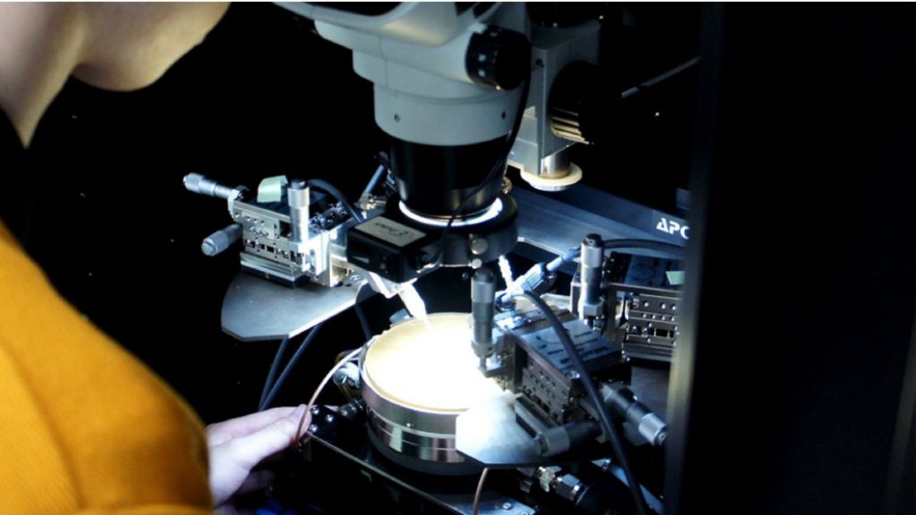 普及のために必須となるウェハの大型化も着実に進んでいる。