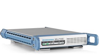 Ru0026S®SGS100A SGMA RF source  Rohde u0026 Schwarz