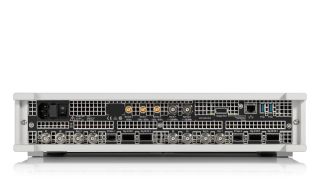 R&S®SFI100A ワイドバンドIFベクトル信号発生器 R&S®SFI100A ワイドバンドIFベクトル信号発生器