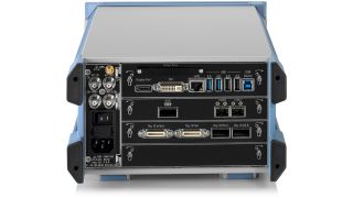 R&S®IQW Wideband I/Q Data Recorder R&S®IQW Wideband I/Q Data Recorder
