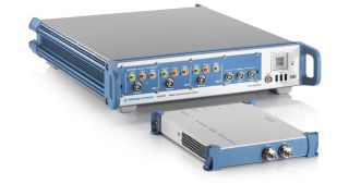 CMP200 radio communication tester and CMPHEAD30 CMP200 radio communication tester and CMPHEAD30