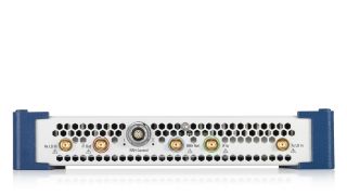 R&S®CMXHEAD50 Remote radio head 50 GHz for signaling R&S®CMXHEAD50 Remote radio head 50 GHz for signaling