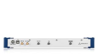 R&S®CMX-RF42E Active RF frontend (50 GHz) R&S®CMX-RF42E Active RF frontend (50 GHz)