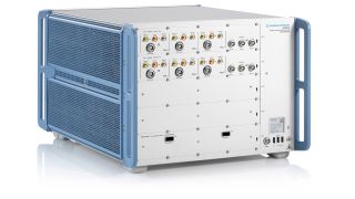 R&S®CMX500 R&S®CMX500
