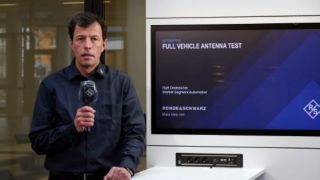 Full vehicle antenna testing Full vehicle antenna testing