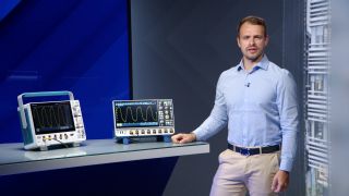 MXO 3 - Form Factor vs Tektronix MDO3