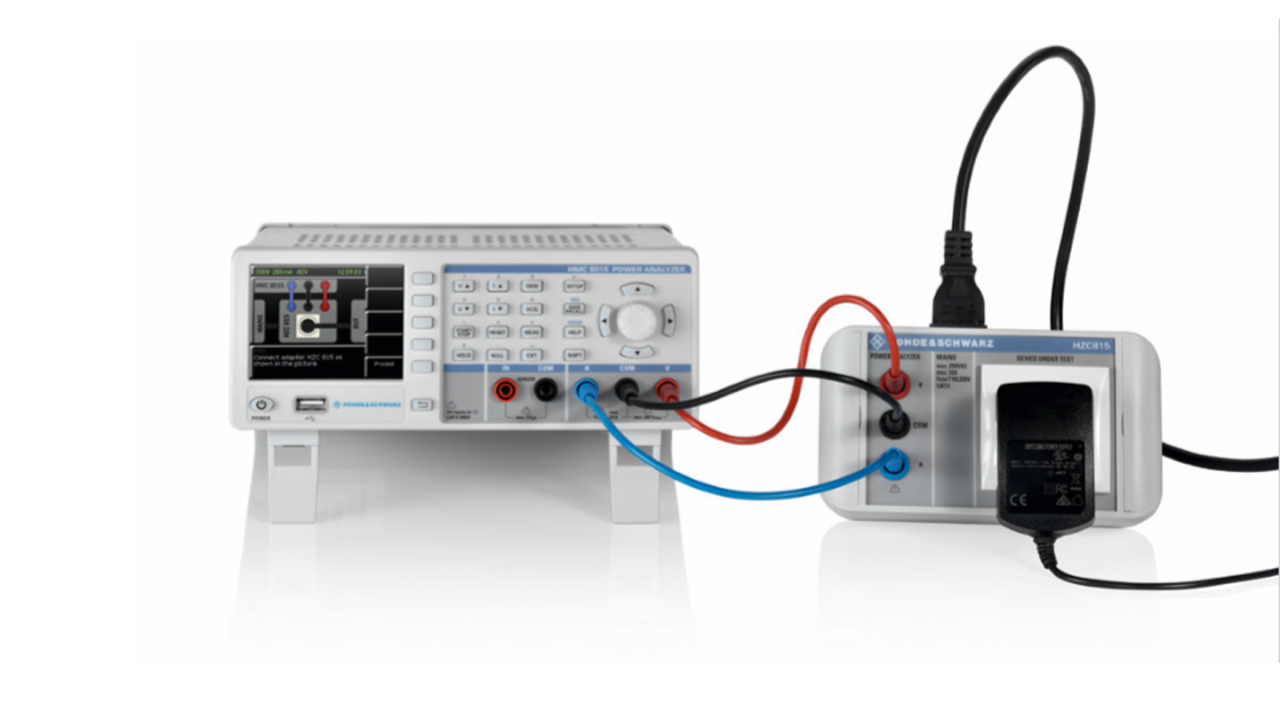 Configuração para testes típica com o analisador de potência R&S®HMC8015 e o adaptador de soquete R&S®HZC815
