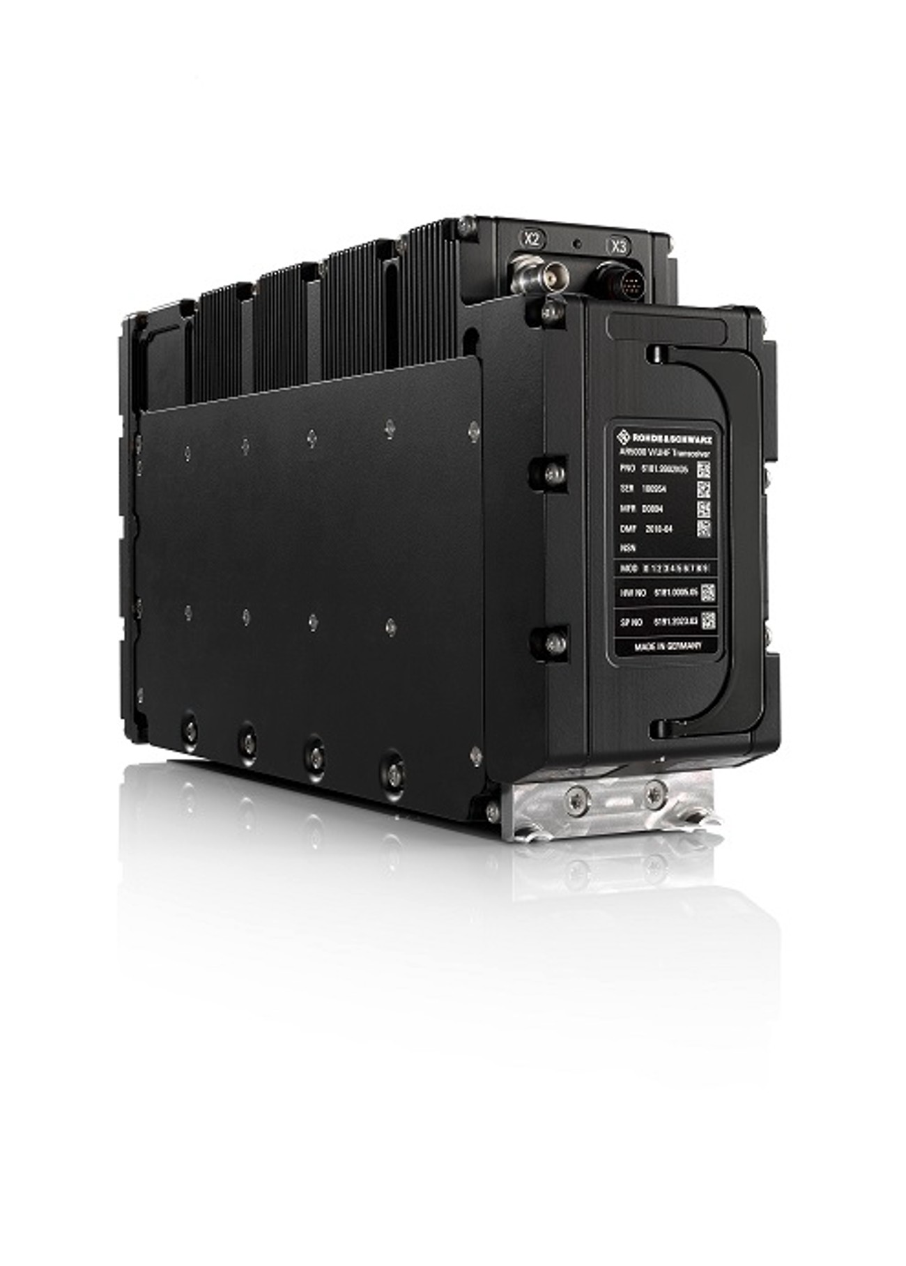 The R&S SDAR software defined airborne radio offers secure, high data rate communications. The R&S SDAR software defined airborne radio offers secure, high data rate communications.