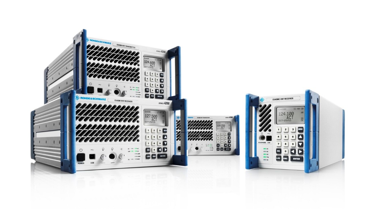 R&S Series 4200 software defined radios provides high-quality voice connections between pilots and air traffic controllers. R&S Series 4200 software defined radios provides high-quality voice connections between pilots and air traffic controllers.