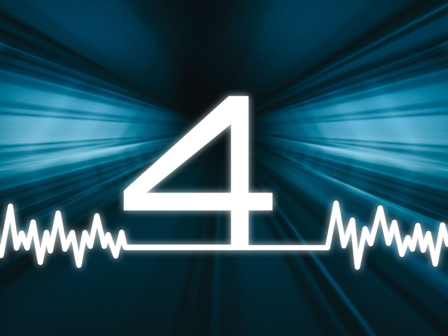 SMA100B RF and microwave signal generator Rohde & Schwarz