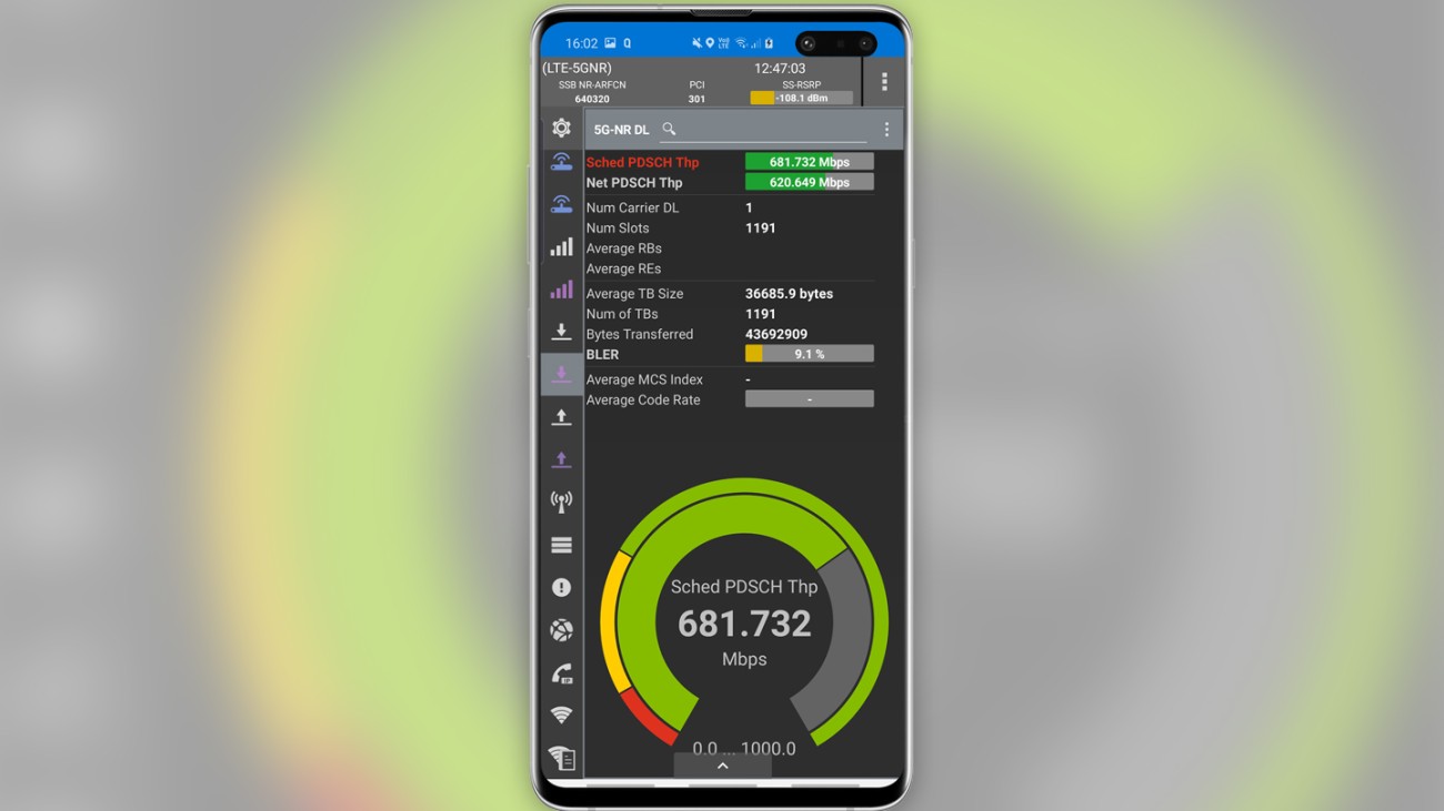 Functional test conducted by commercial 5G phone Functional test conducted by commercial 5G phone