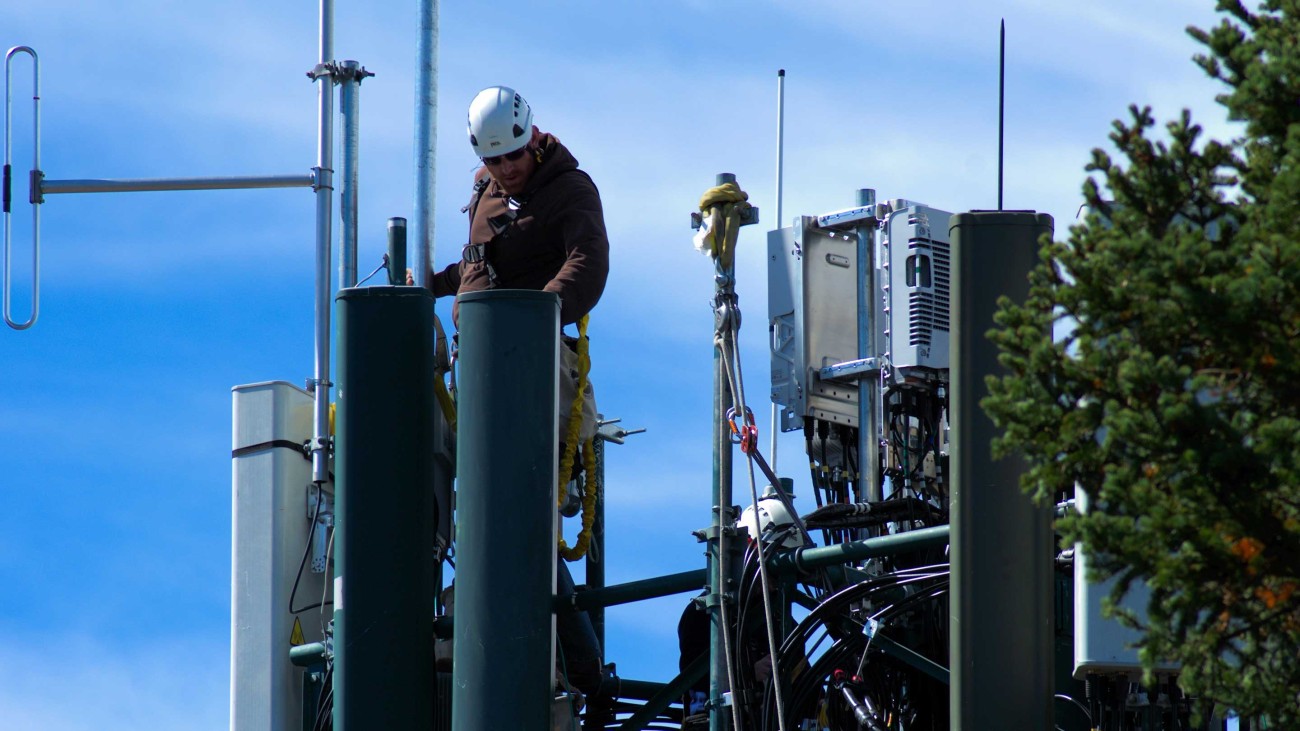 Electromagnetic field measurement Electromagnetic field measurement